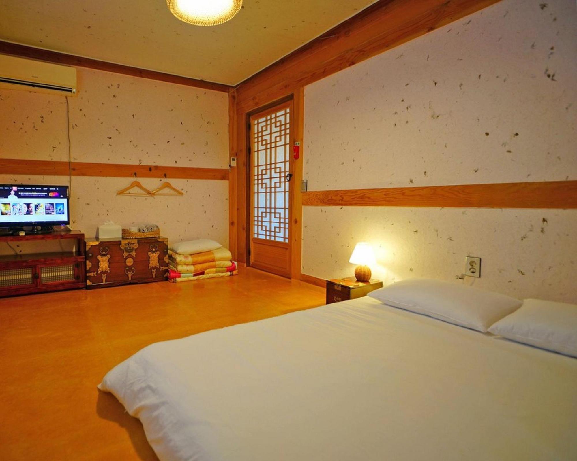 Hanok Gotaek Goeul Jeonju Exterior photo
