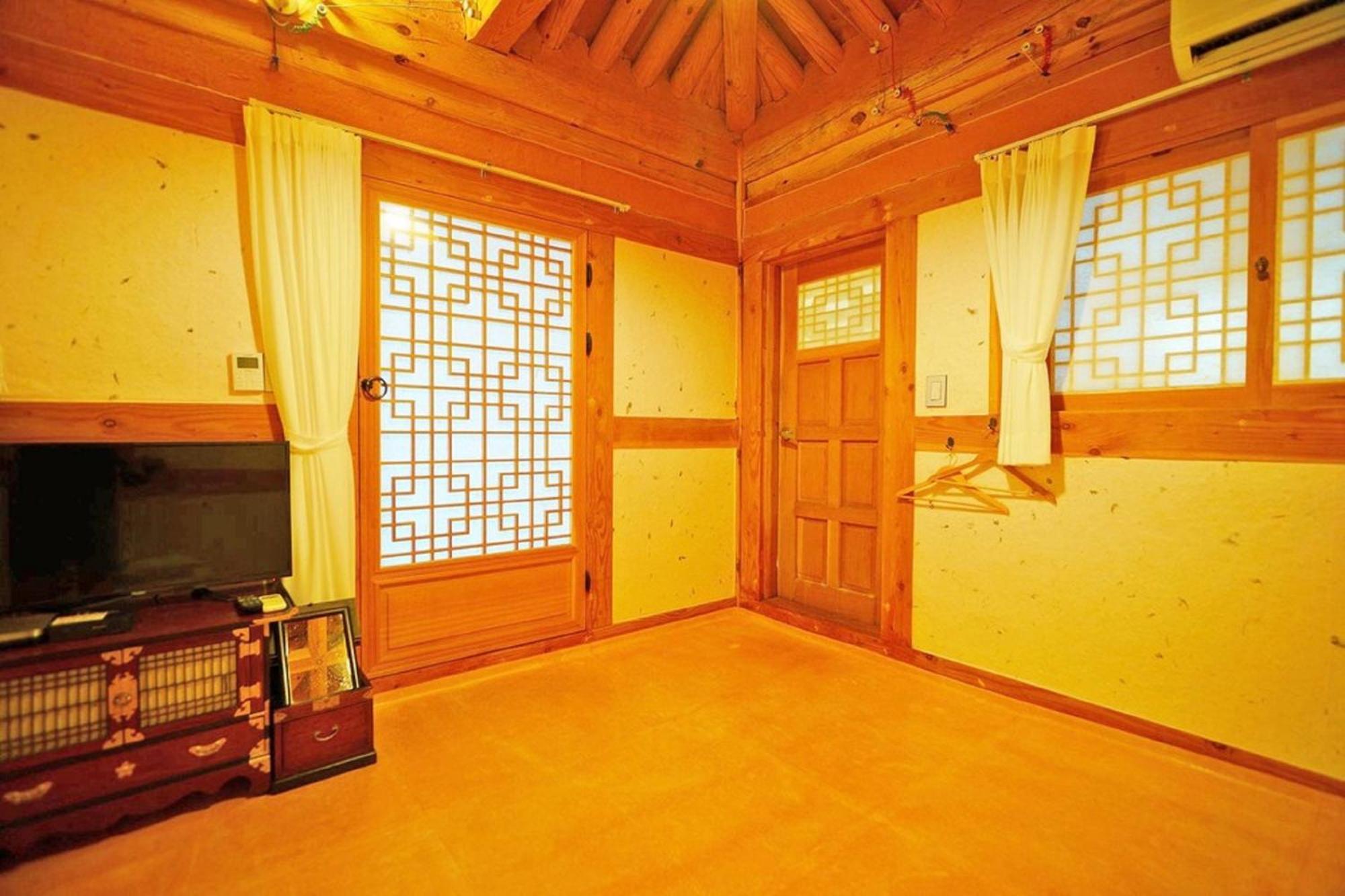 Hanok Gotaek Goeul Jeonju Exterior photo