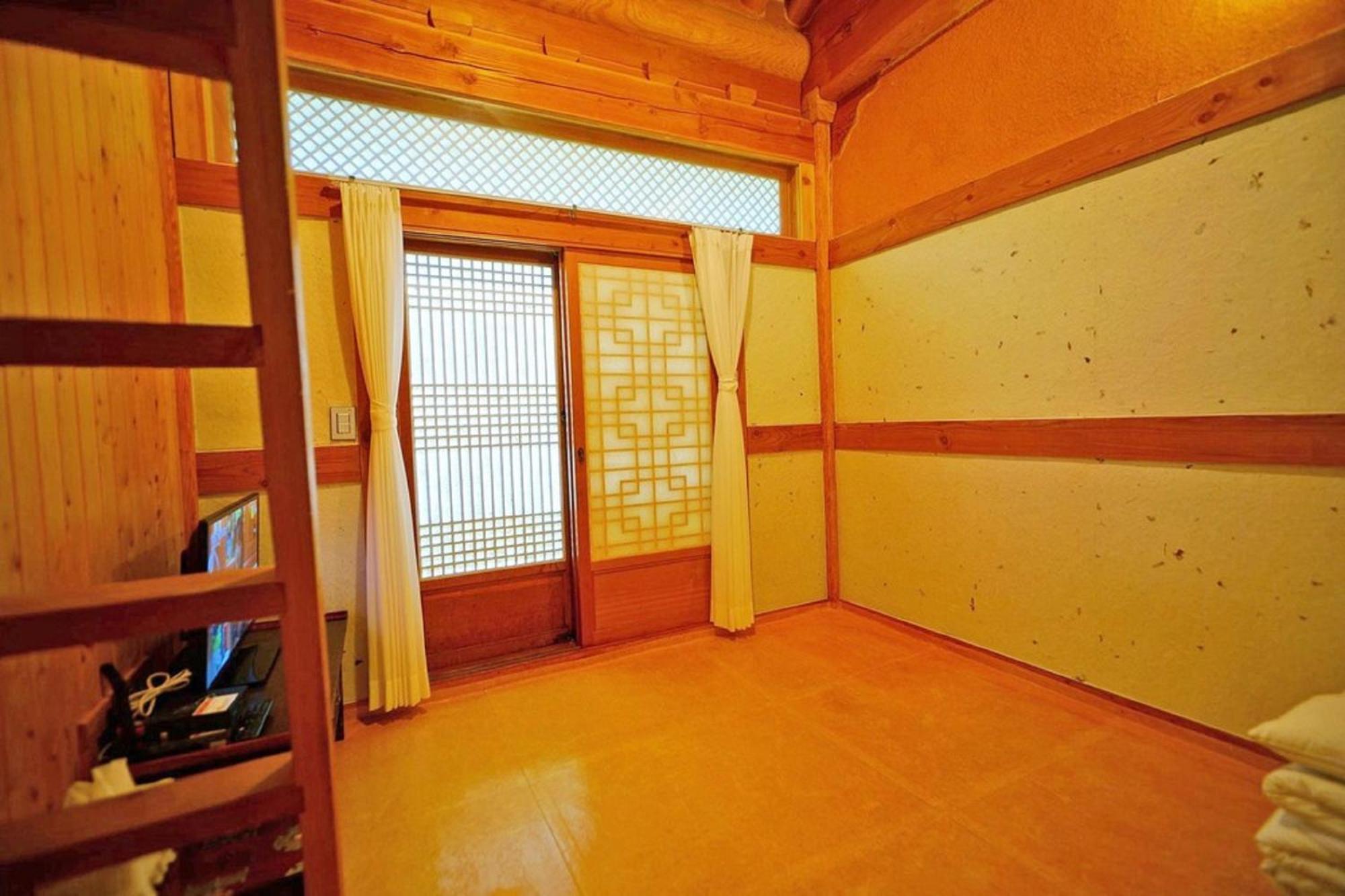 Hanok Gotaek Goeul Jeonju Exterior photo